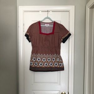 Women’s M koi floral brown and red scrub top